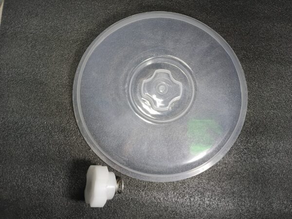 Tabletop grinder top nut with lid set